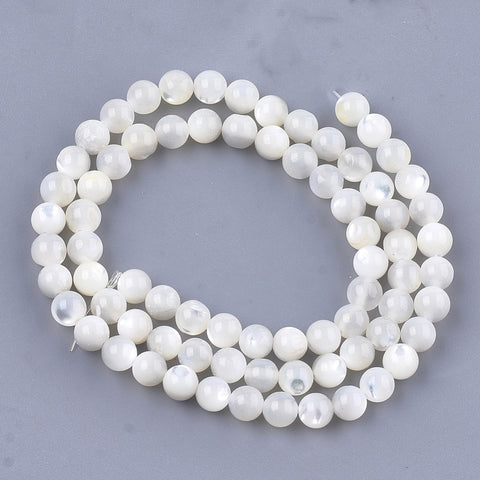13385 Shell beads, naturlig vit, 5mm 1 sträng