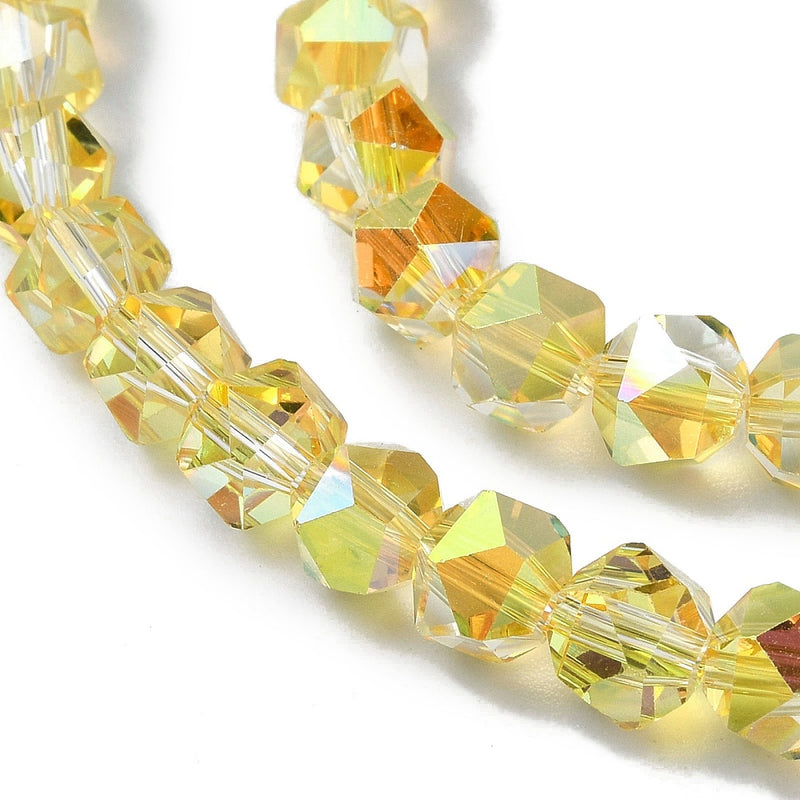 Glas facetterad polygon, gul, 6 mm, 1 sträng (13824)