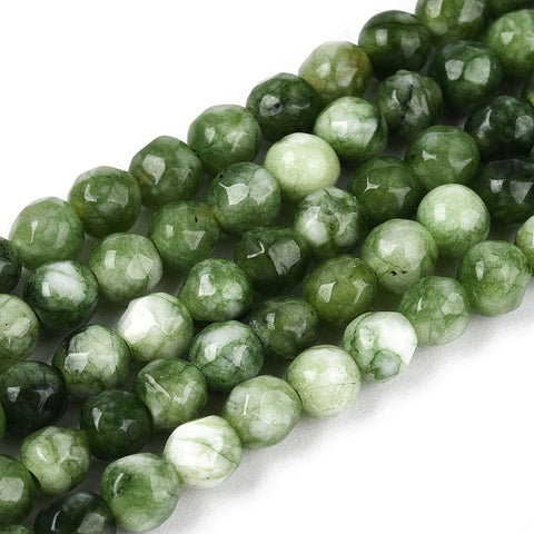 13871 Jade naturlig, facetterad, 4 mm, 1 sträng