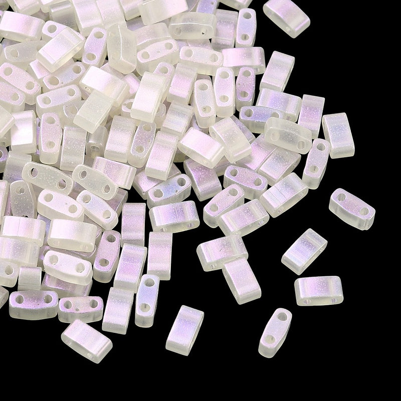 Glas pärlor rektangel, 2 hål, vita, 5x2,5x2 mm (14216)