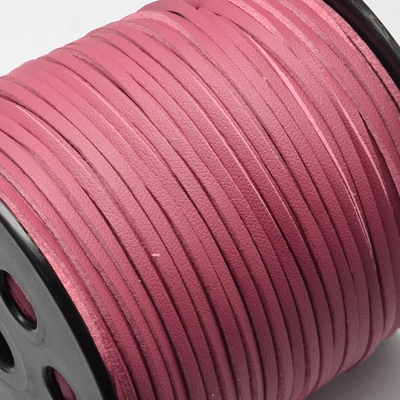 Mockaläder mörkt rosa 3x1,5 mm. 1 meter (12385)