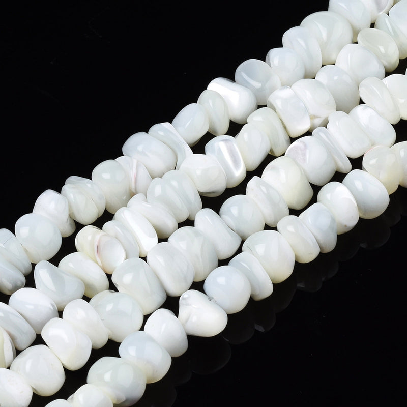 Snäckskalspärla, naturligt vit 1 sträng (12832)