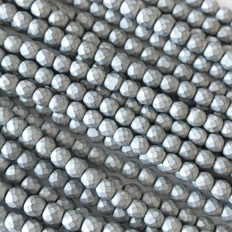 12149 Hematit matt grå rund 4 mm. 1 sträng