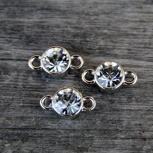 Pärla 7 mm, vitt guld med swarowski kristall, 1 st