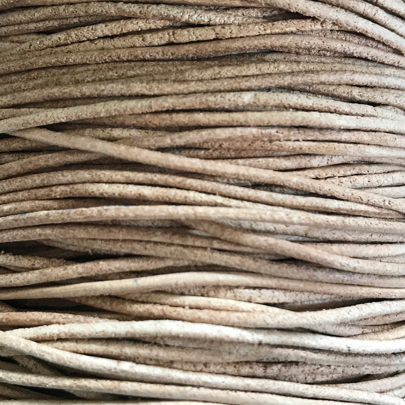 F073 Läderband natur 1,5 mm. 1 m